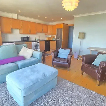 דירה Great 2 Bed, 2 Bath Apartment, River & Views גלוואיי