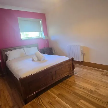 דירה Great 2 Bed, 2 Bath Apartment, River & Views *