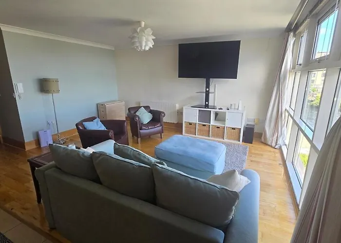 Apartament Great 2 Bed, 2 Bath Apartment, River & Views *